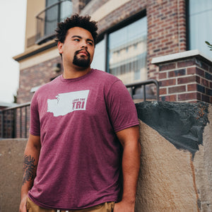 Men's State tee in burgundy